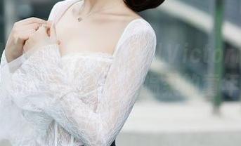 秀人网 – 夏日回忆：果儿Victoria的高清死库水合集，温柔的童年