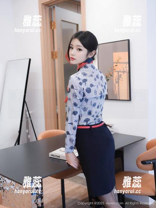 秀人网-白沫 秀人网 - 白沫的私房白色图包,完全不怕脏的呀!