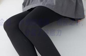 紧急企划 – 小恩的棉袜，相较之下，写真分散了注意力