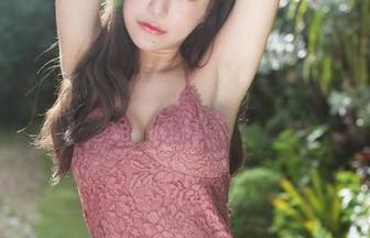美媛馆 – 套图内外，默默注视田芯娜Angel的裸足，竟然让我联想起了沙滩。
