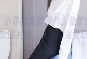 袜啵啵 – 小淳的高清图片，粗犷的咖啡丝和柔软的片刻，谁在脑海里酝酿？