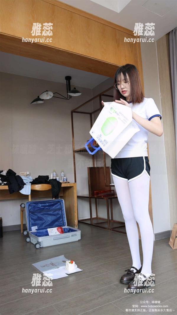 袜啵啵-芝士 袜啵啵 - 芝士和她的拖鞋写真,谁说随便就不好玩?
