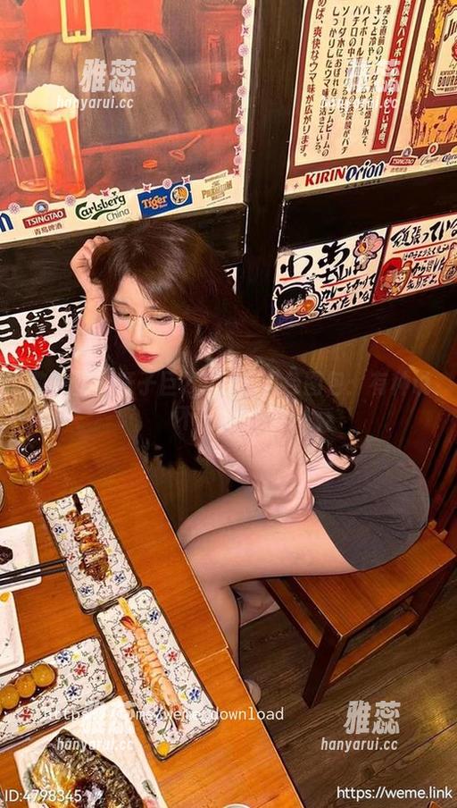 轩子巨2兔 微密圈 - 轩子巨2兔私房黑色图包:有种说不出的好奇