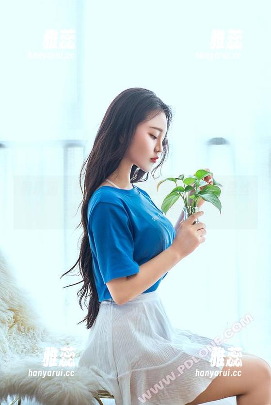 轰趴猫-Ellie艾栗栗 轰趴猫 - Ellie艾栗栗最新套图,裤里丝现场发糖,谁来掏糖袋?