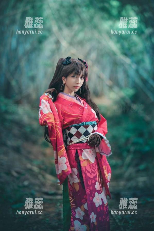 观看迷失人形QUQ：长腿写真里的神秘之旅