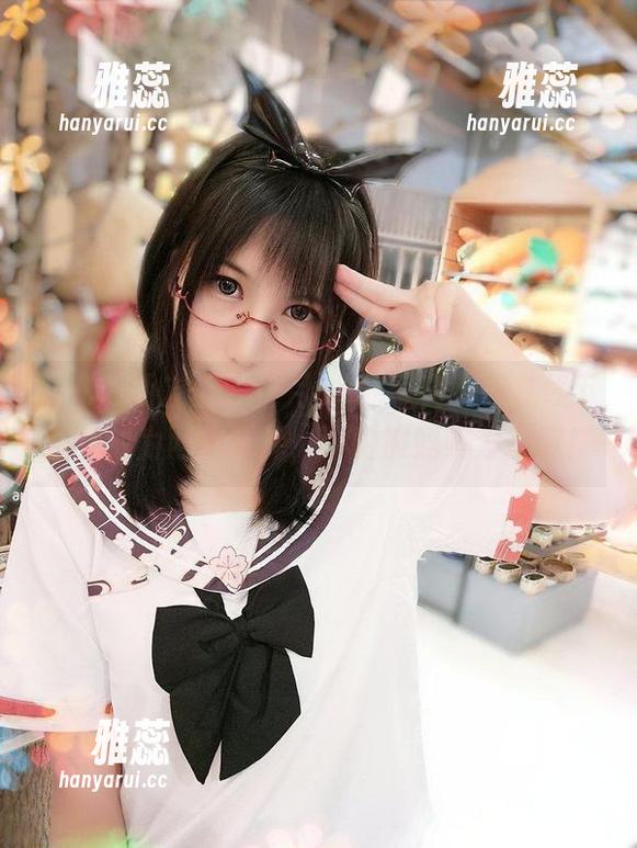 逐月Su 女儿的朋友们,逐月Su的写真现在在线下载,成为网络炸弹,不怕被妈妈发现哦!