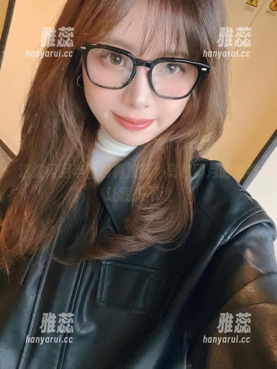 这波闪月半图包真划算，岛村卯月的眼神让我探不透