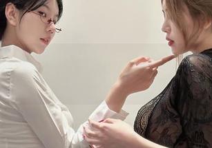 微密圈 – 鱼神鱼乖巧女友系列照片，谁说乖巧没有个性？